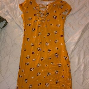 never worn Yellow floral print